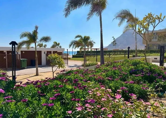 Ground Peaceful 3 Bedroom With 6 King Bed & 2 Bathrooms &private Garden Marvelous Land Escape Murano Ain Sokhna Appartamento *